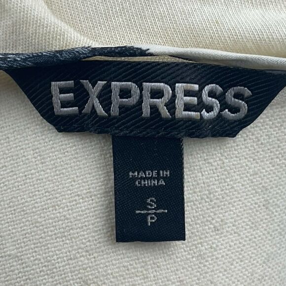 Express Women’s Dark Gray/White Striped Cotton Blend Short Sleeve Tee Size: S - Picture 6 of 6